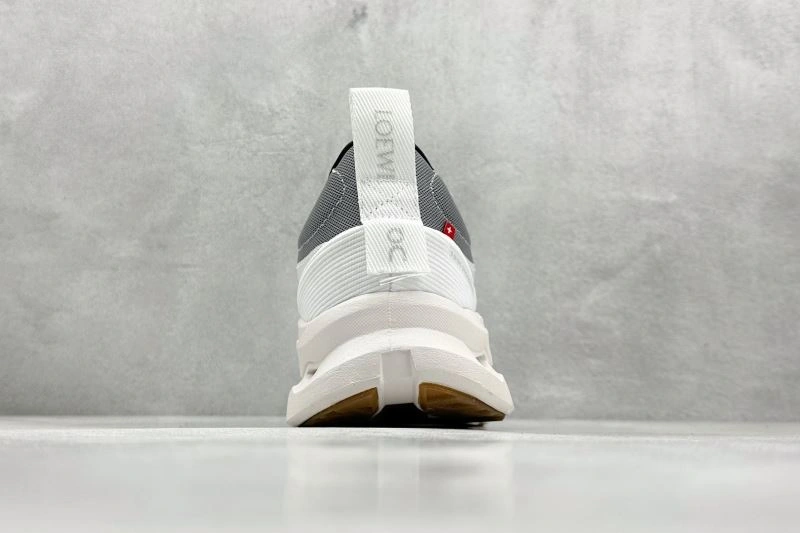 On Running Shoes TechFriendly 3059
