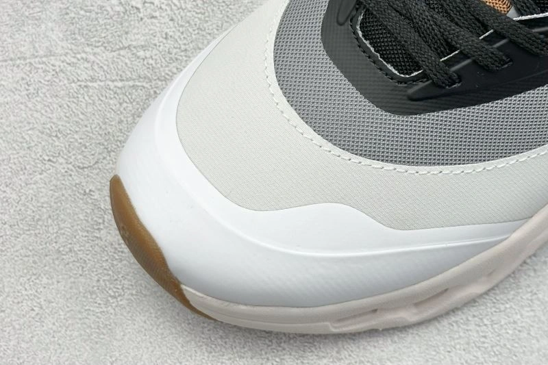 On Running Shoes TechFriendly 3059