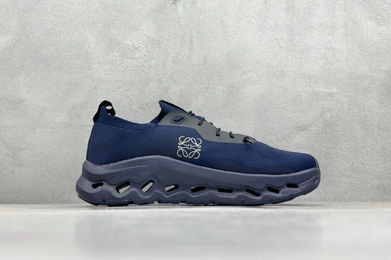 On Running Shoes Timeless 3044