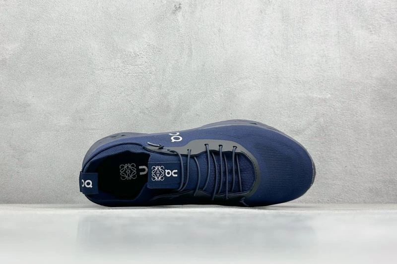 On Running Shoes Timeless 3044