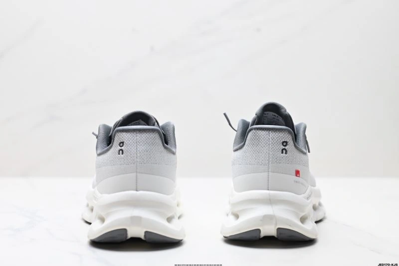 On Running Shoes ZeroBulk 2040