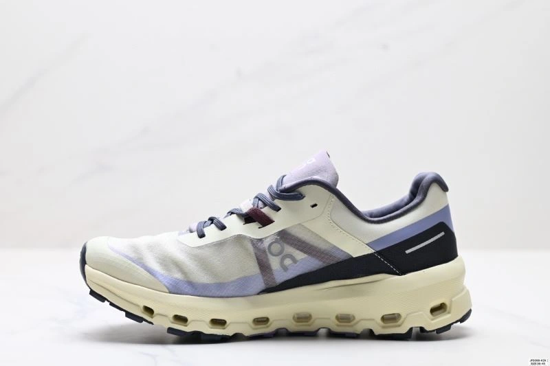 On Running Shoes Flexible 2001