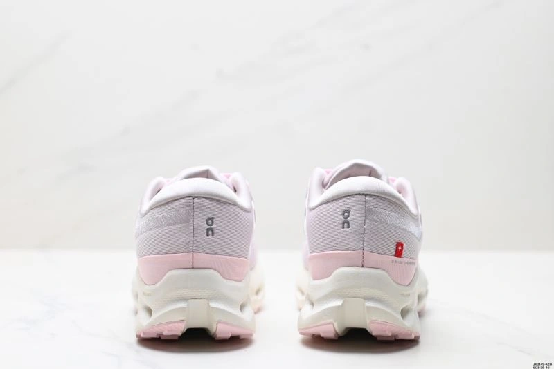 Fashionable On Running Shoes 1999