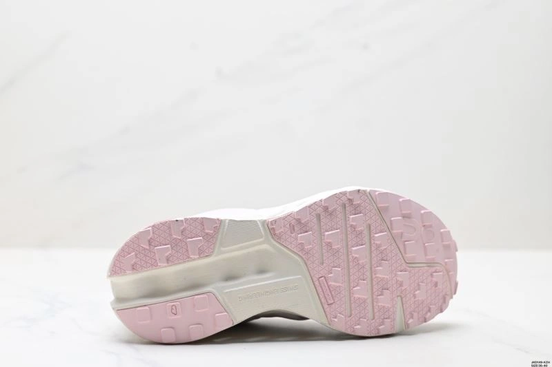 Fashionable On Running Shoes 1999