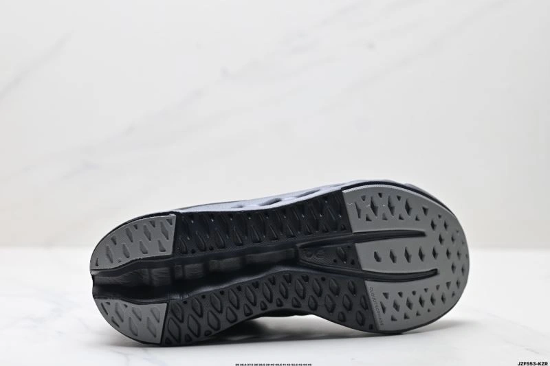 Classic On Running Shoes 2002