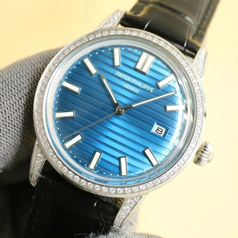 Vibrant PATEK PHILIPPE Watches 198356