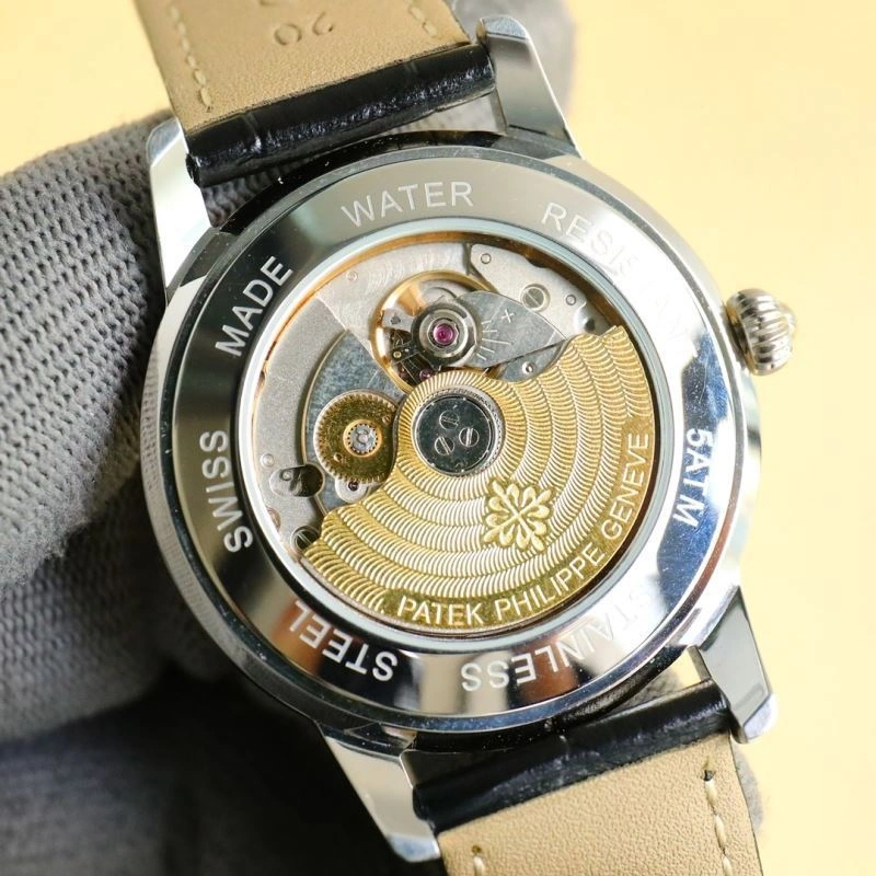 Vibrant PATEK PHILIPPE Watches 198356