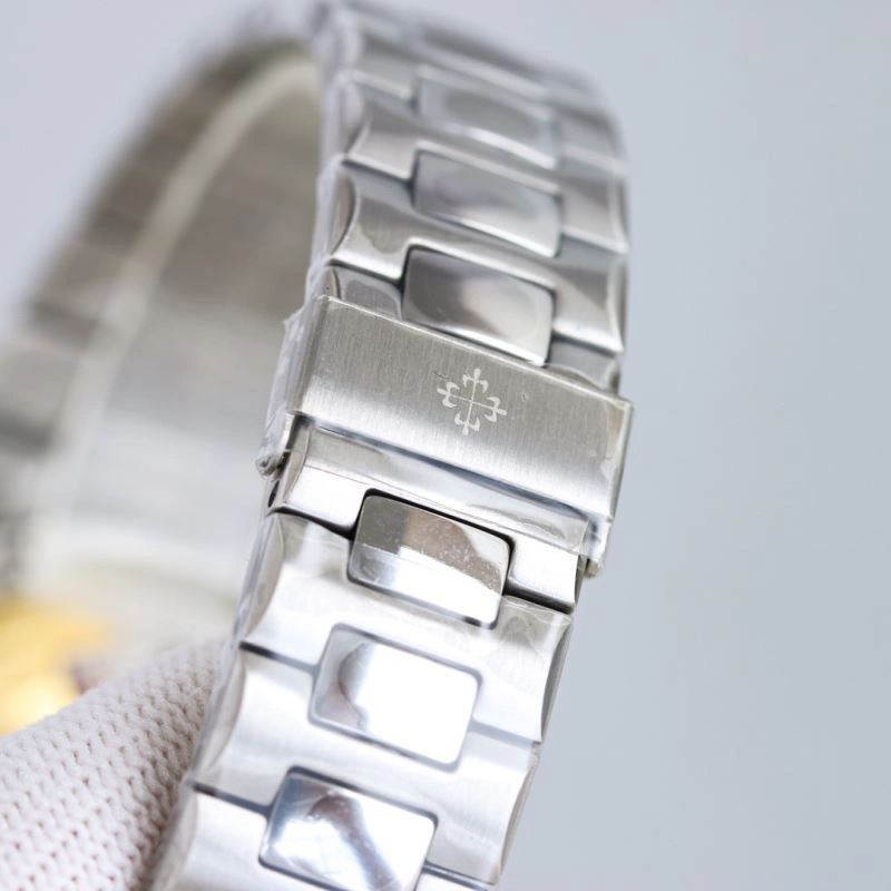Vibrant PATEK PHILIPPE Watches 198327