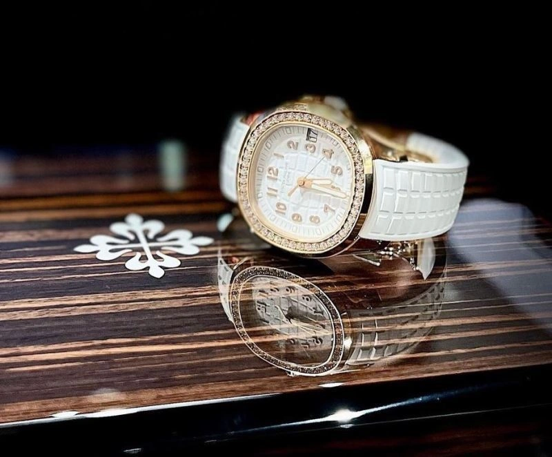 Classic PATEK PHILIPPE Watches 198098