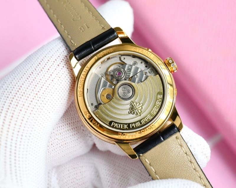 Elegant PATEK PHILIPPE Watches 198020