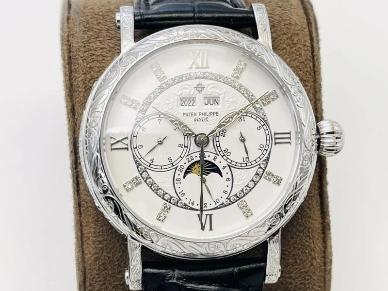 Modern PATEK PHILIPPE Watches 197939