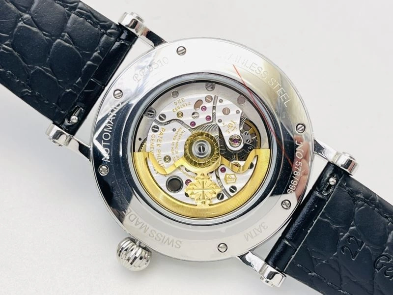 Modern PATEK PHILIPPE Watches 197939