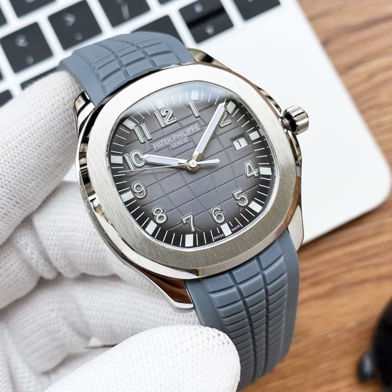 Bold PATEK PHILIPPE Watches 197926