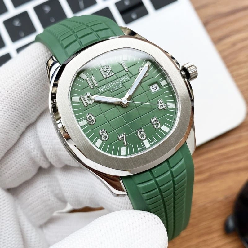 Bold PATEK PHILIPPE Watches 197926