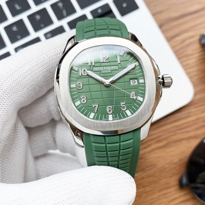 Bold PATEK PHILIPPE Watches 197926