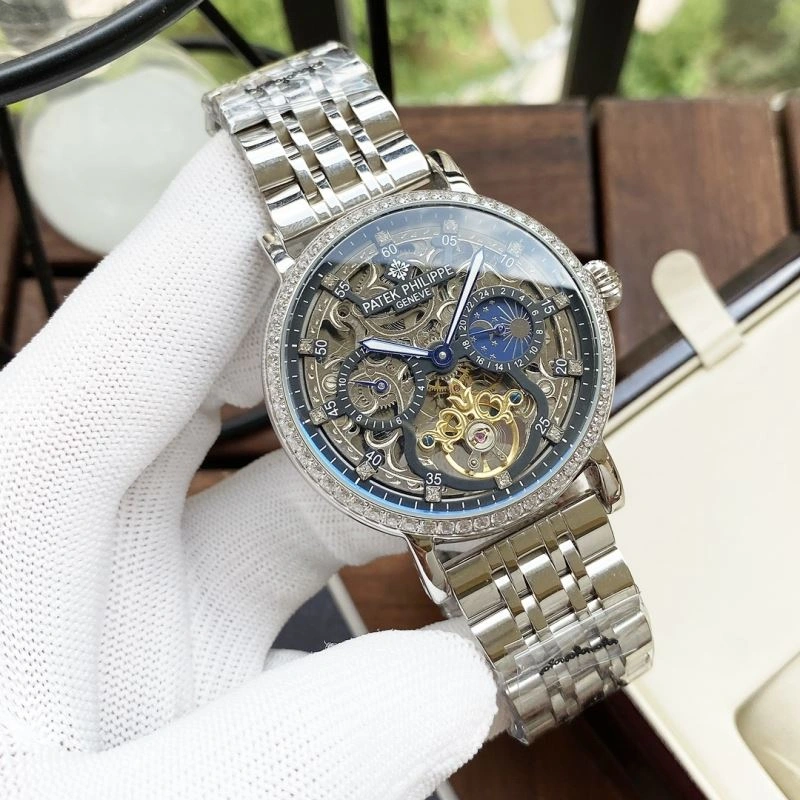 Functional PATEK PHILIPPE Watches 197903