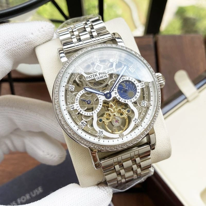 Functional PATEK PHILIPPE Watches 197903