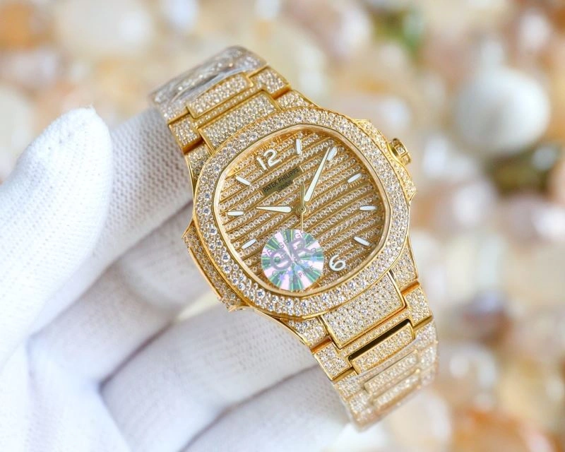 Snug PATEK PHILIPPE Watches 197867