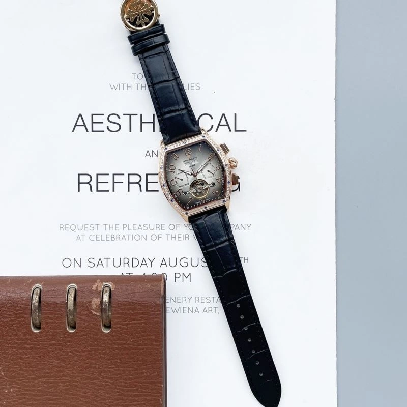 Supportive PATEK PHILIPPE Watches 197810