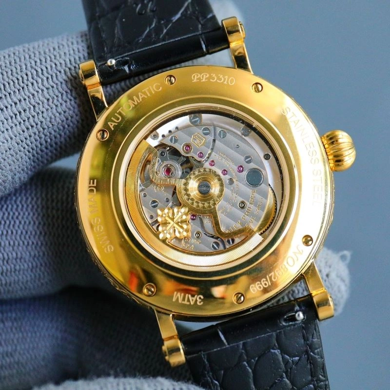 Sporty PATEK PHILIPPE Watches 197798
