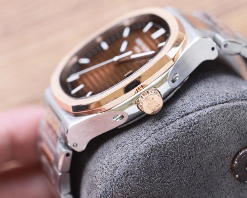 PATEK PHILIPPE Watches EyeCatching 197768