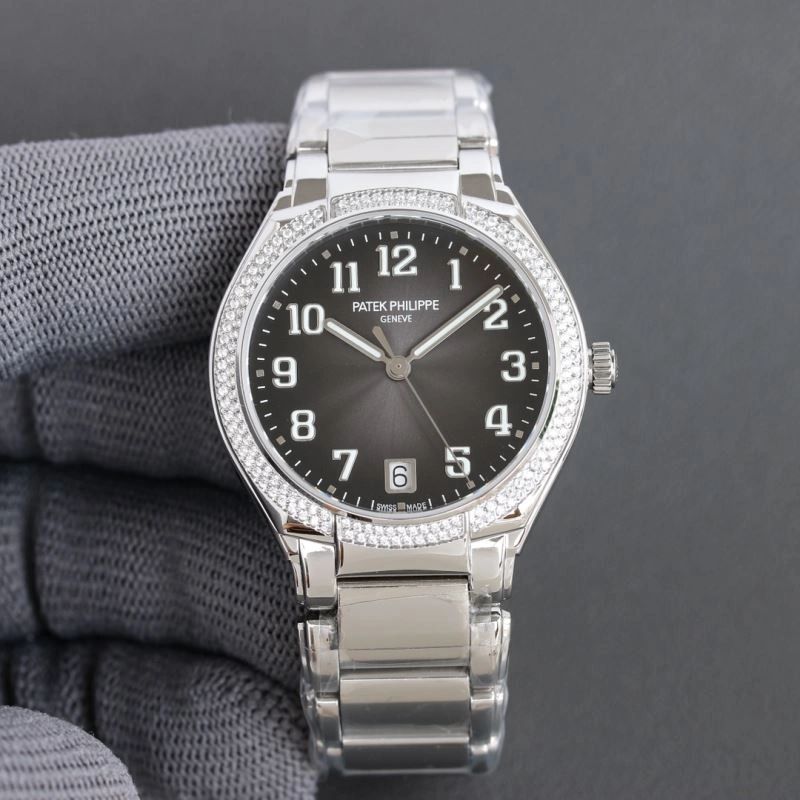 Vibrant PATEK PHILIPPE Watches 197743