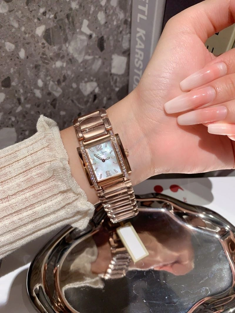 Unique PATEK PHILIPPE Watches 197741