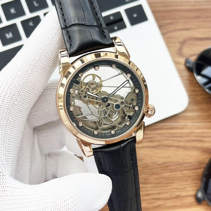 Functional PATEK PHILIPPE Watches 197619