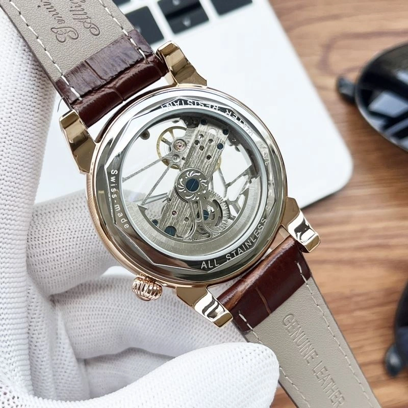 Functional PATEK PHILIPPE Watches 197619