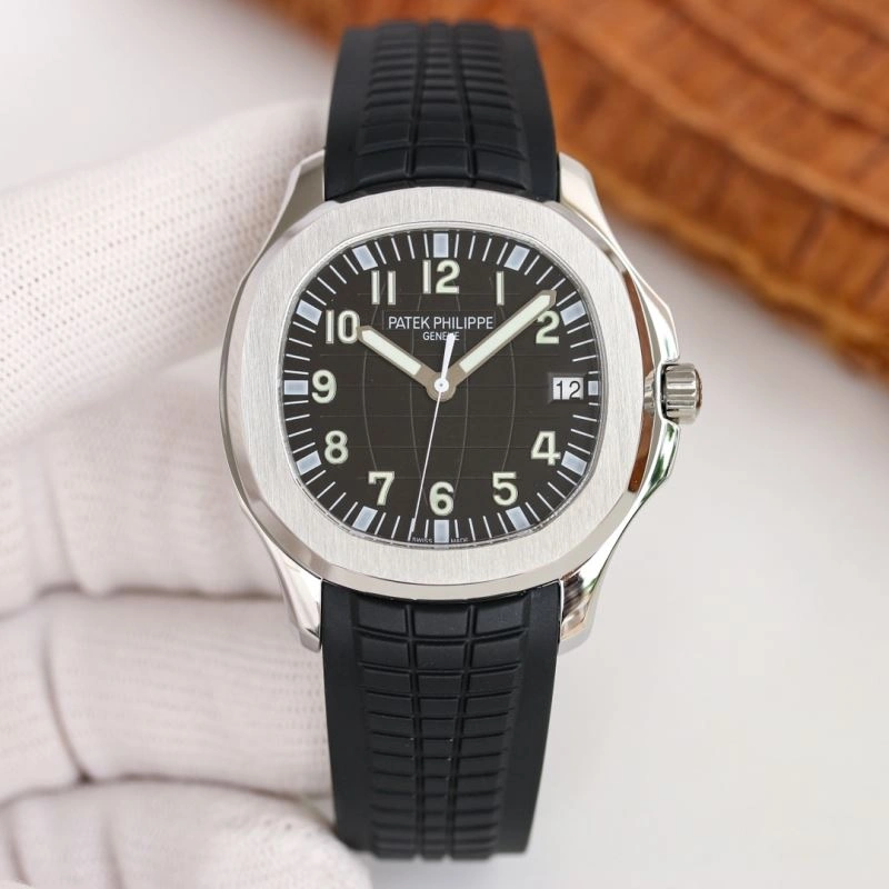 Bold PATEK PHILIPPE Watches 197518