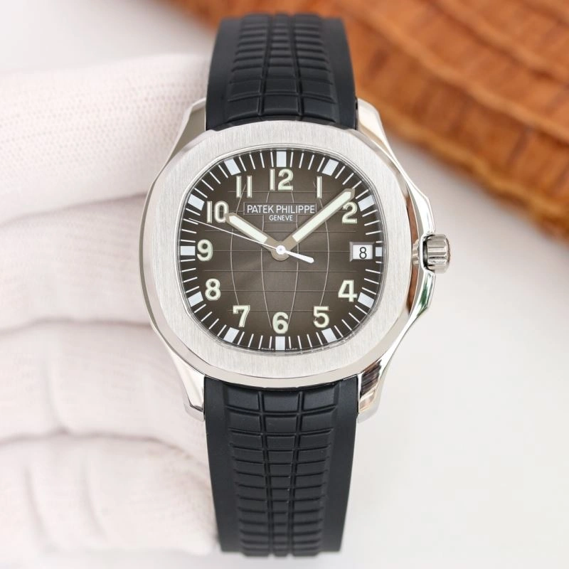 Bold PATEK PHILIPPE Watches 197518