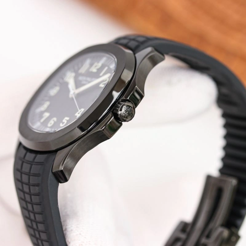 Bold PATEK PHILIPPE Watches 197518