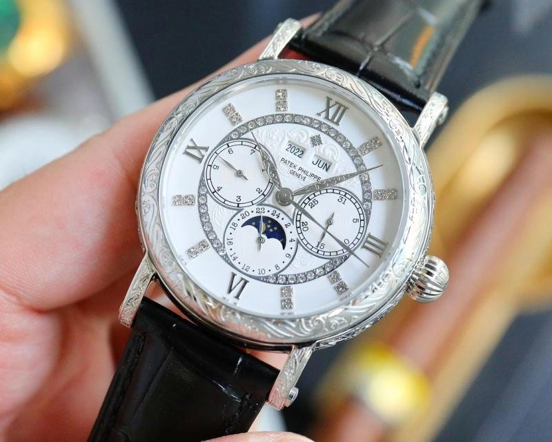 RelaxedFit PATEK PHILIPPE Watches 197495