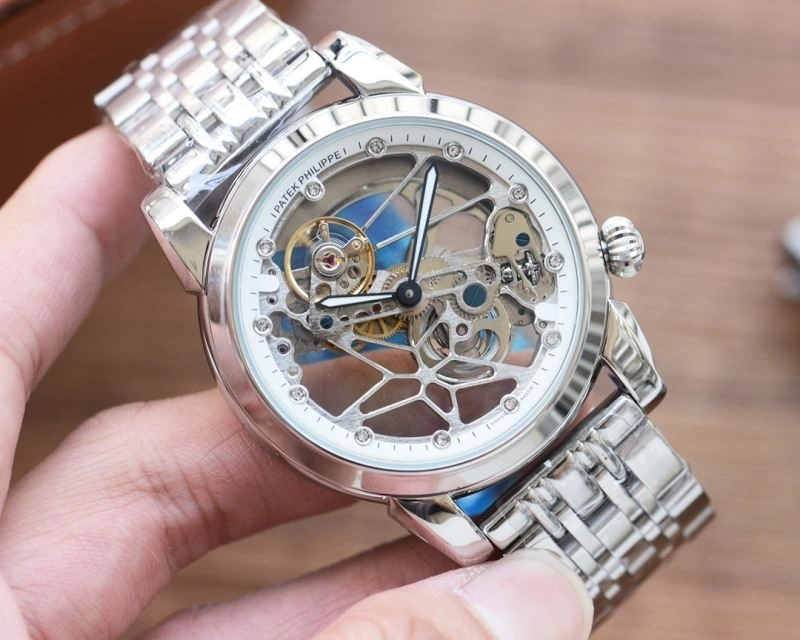 Neat PATEK PHILIPPE Watches 197520