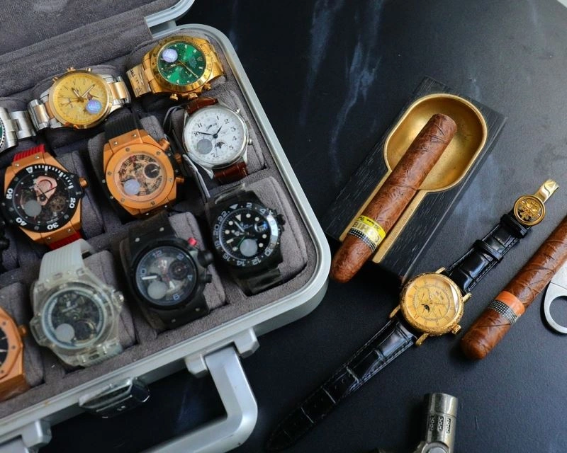 Refined PATEK PHILIPPE Watches 197508