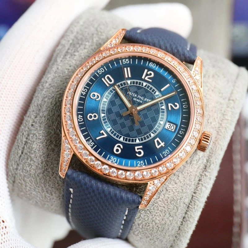 Snug PATEK PHILIPPE Watches 197470
