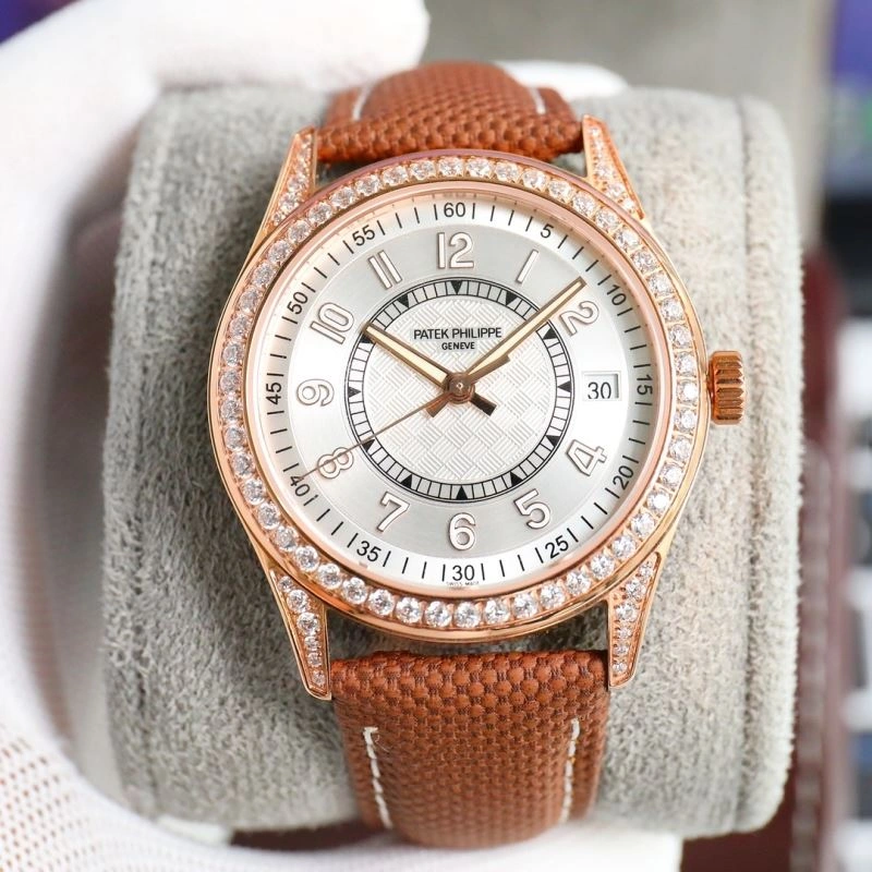 Snug PATEK PHILIPPE Watches 197470