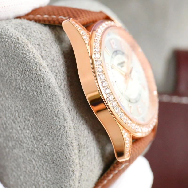 Snug PATEK PHILIPPE Watches 197470