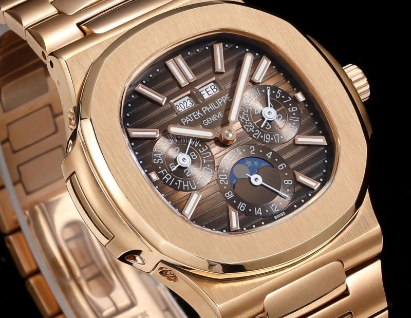 PATEK PHILIPPE Watches Trendsetting 197449