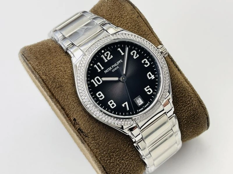Minimalist PATEK PHILIPPE Watches 197453