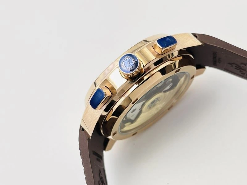 Sporty PATEK PHILIPPE Watches 197447