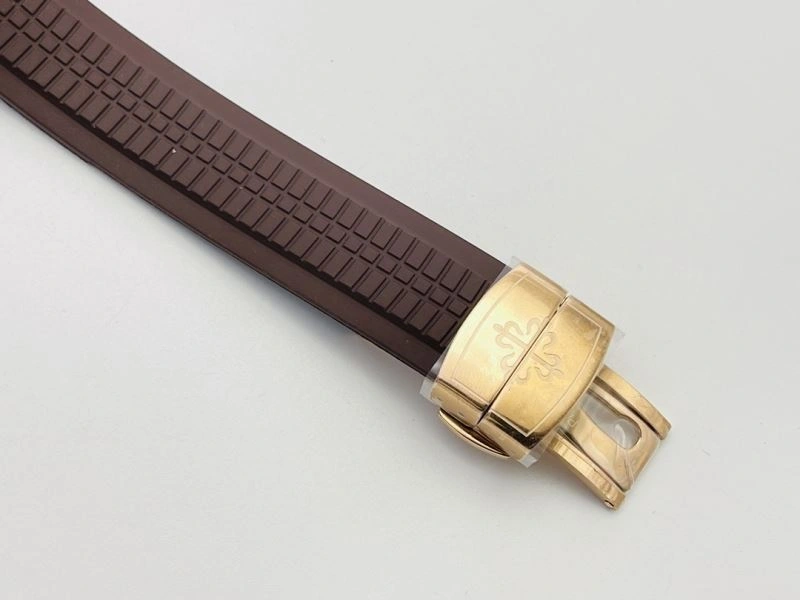 Sporty PATEK PHILIPPE Watches 197447