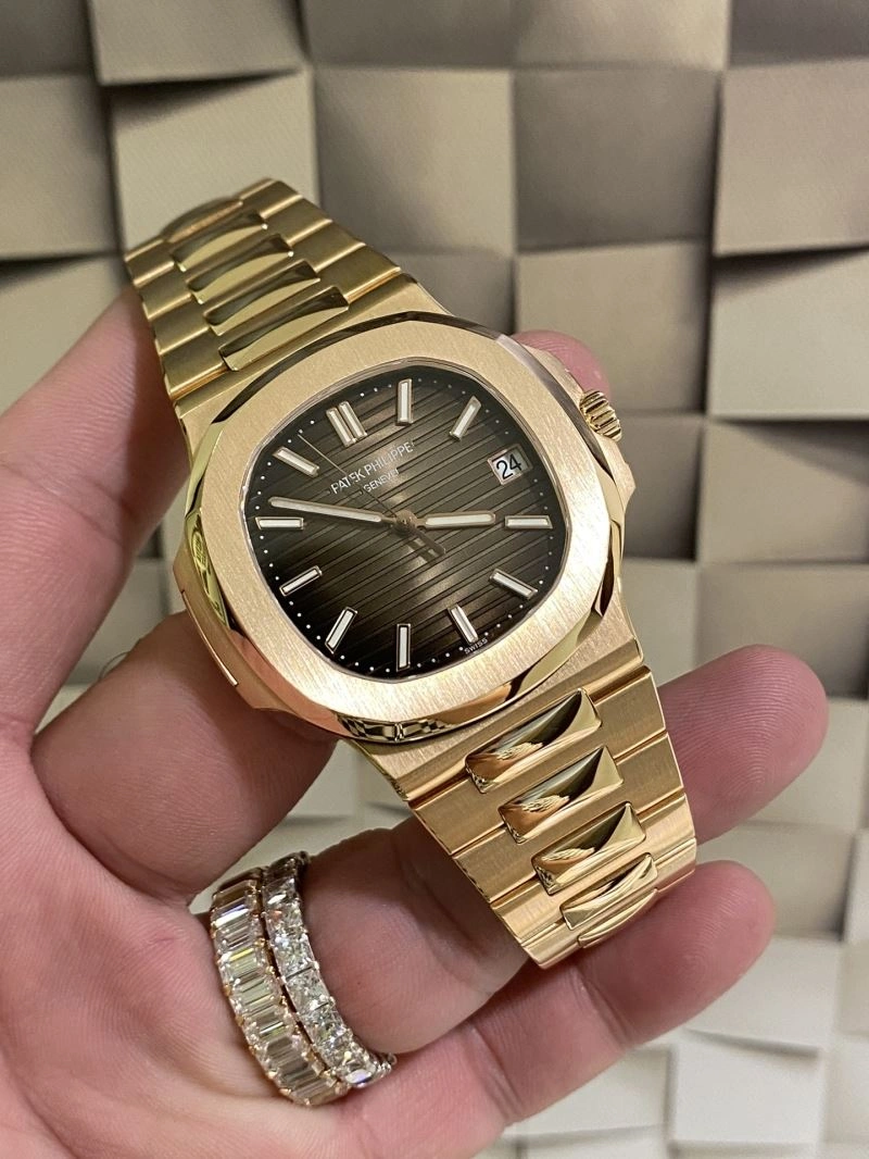 Trendsetting PATEK PHILIPPE Watches 197368
