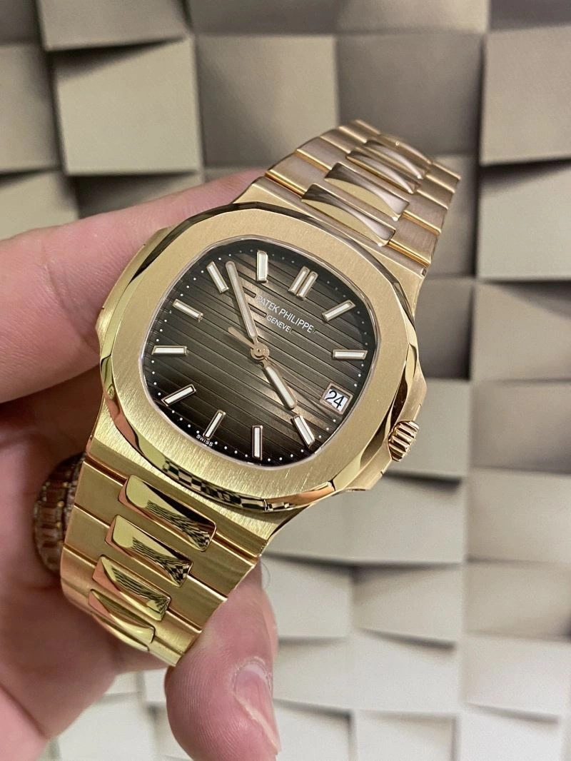 Trendsetting PATEK PHILIPPE Watches 197368
