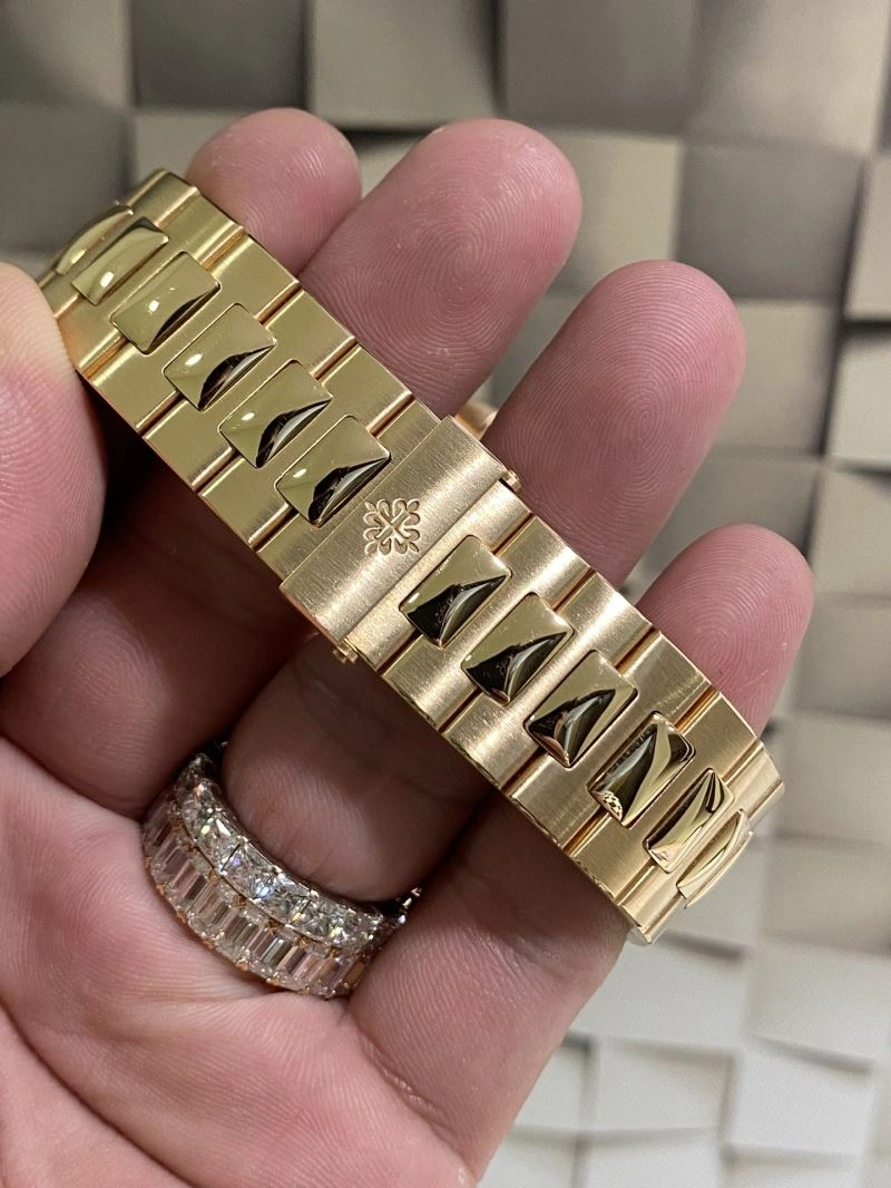 Trendsetting PATEK PHILIPPE Watches 197368