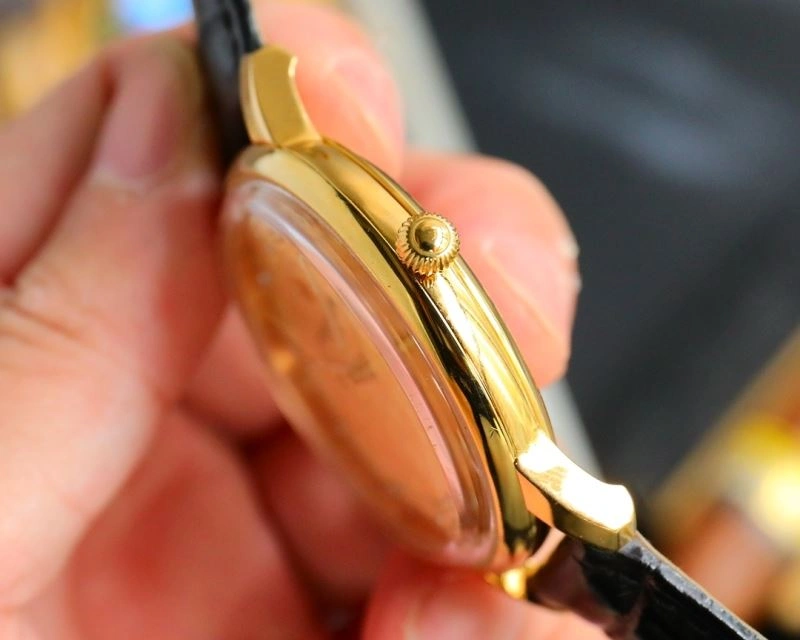 Neat PATEK PHILIPPE Watches 197354