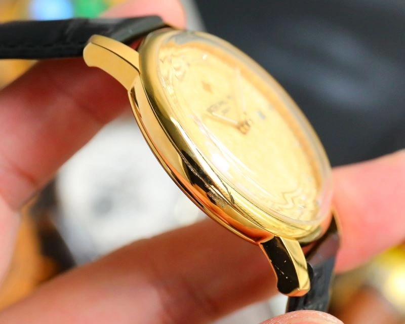Neat PATEK PHILIPPE Watches 197354