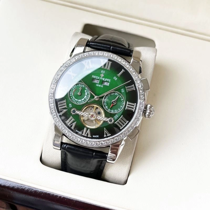 Functional PATEK PHILIPPE Watches 197145