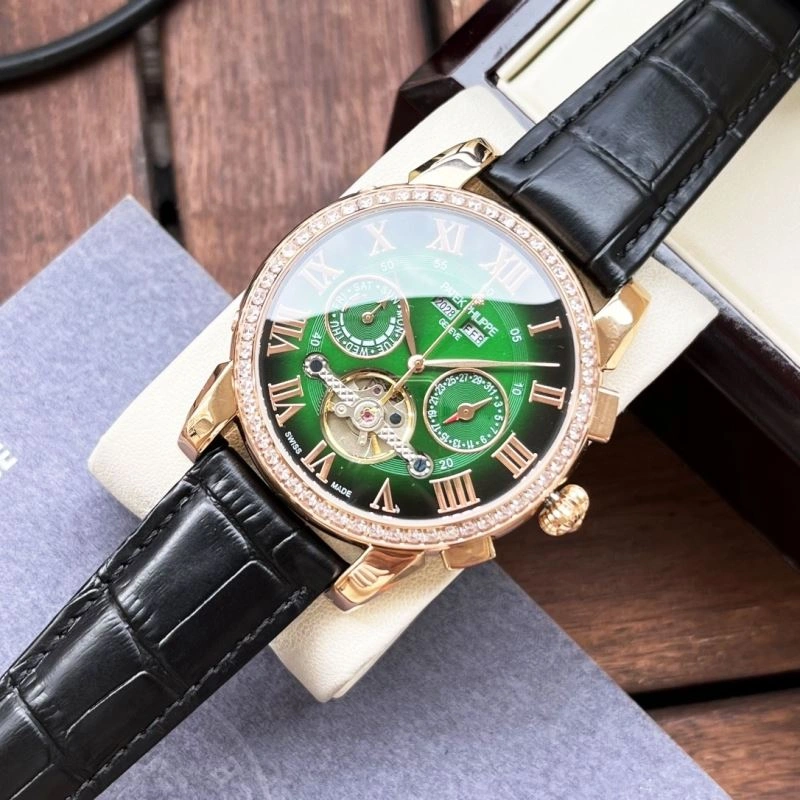 Functional PATEK PHILIPPE Watches 197145