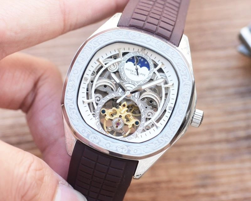 Seasonal PATEK PHILIPPE Watches 197114